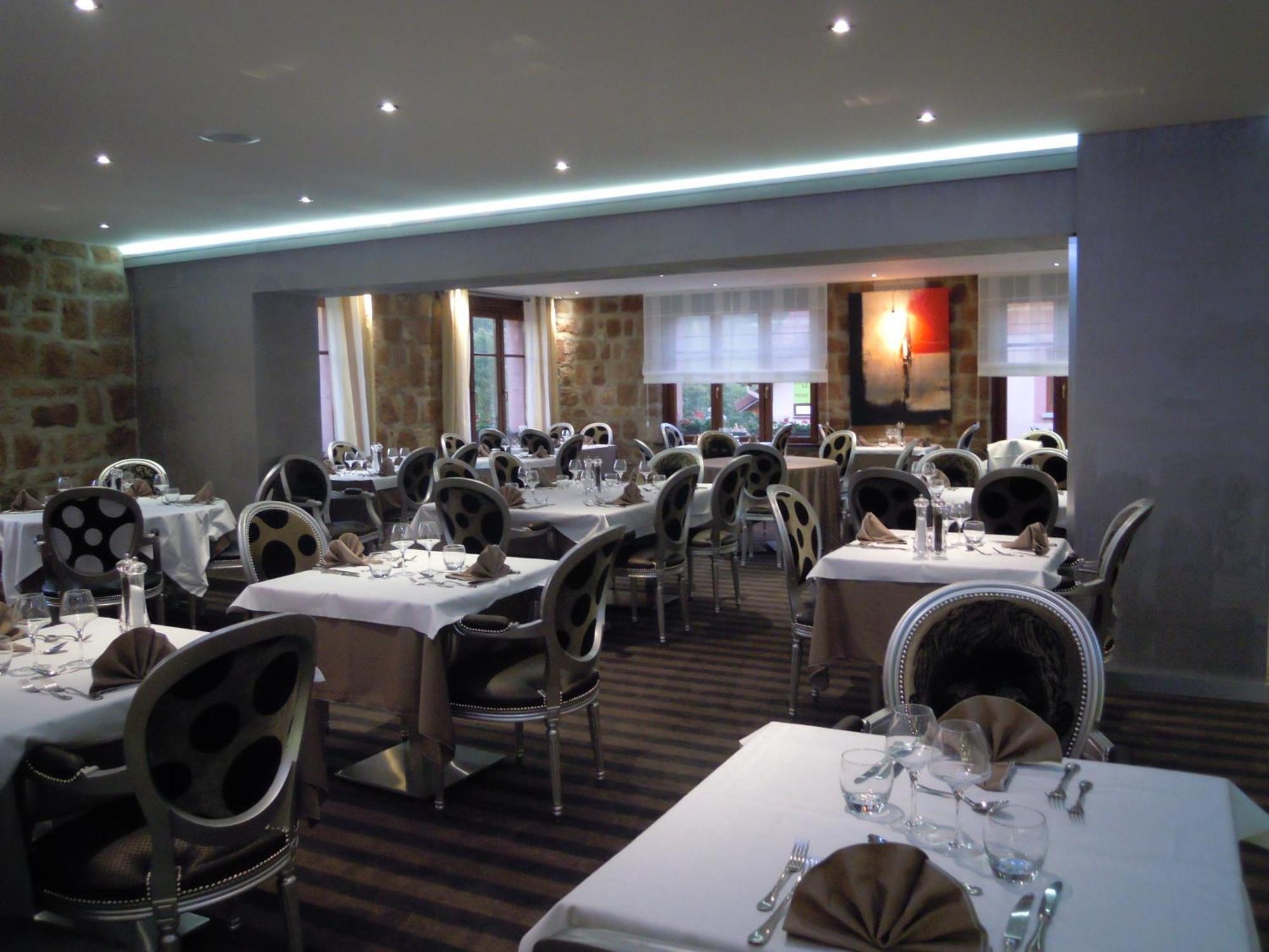 Saint-Die-des-Vosges Hotel Restaurant Le Regal מראה חיצוני תמונה