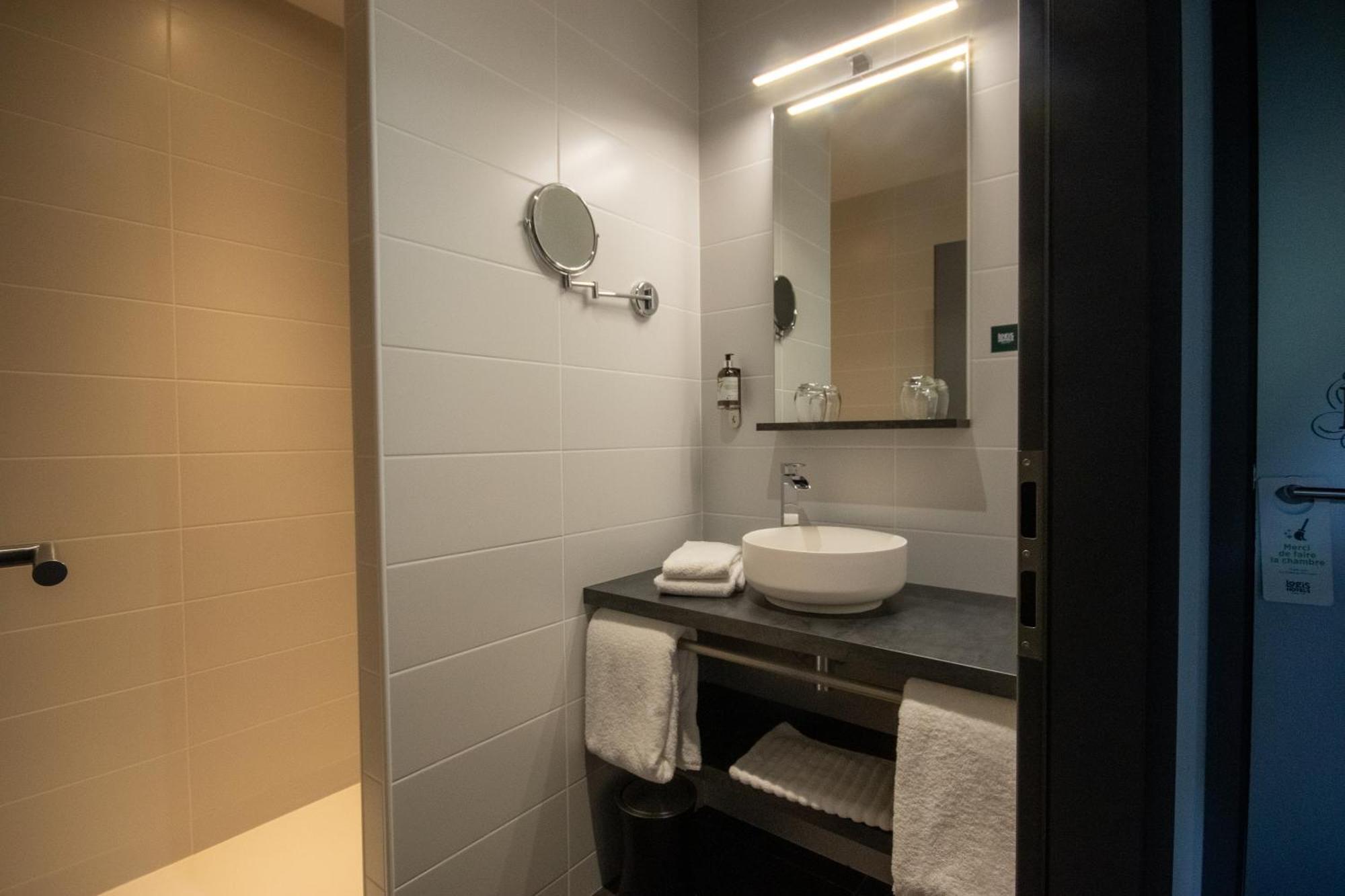 Saint-Die-des-Vosges Logis Hotel Le Regal & Spa מראה חיצוני תמונה