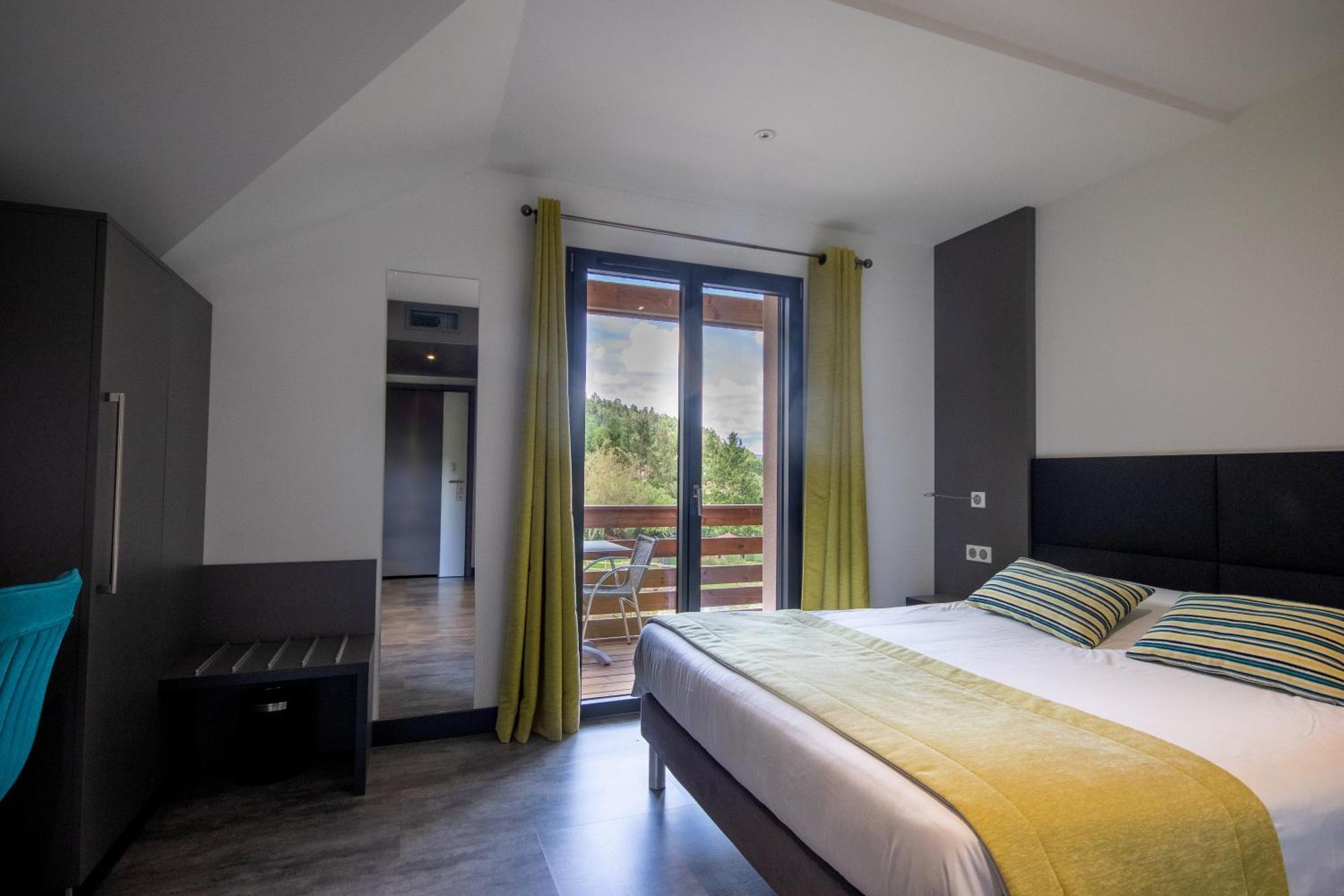 Saint-Die-des-Vosges Logis Hotel Le Regal & Spa מראה חיצוני תמונה