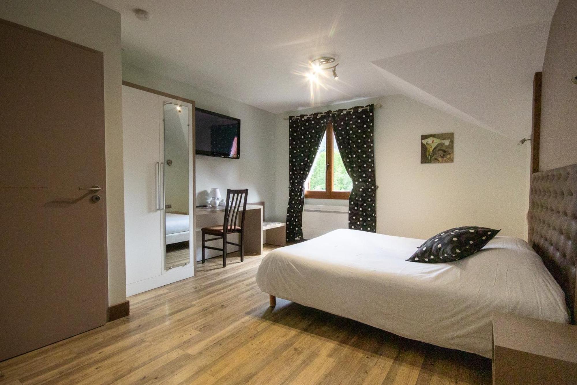 Saint-Die-des-Vosges Logis Hotel Le Regal & Spa מראה חיצוני תמונה